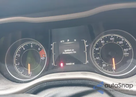 2016 Jeep Cherokee Latitude z USA, uszkodzony, nr VIN 1C4PJLCB8GW189787